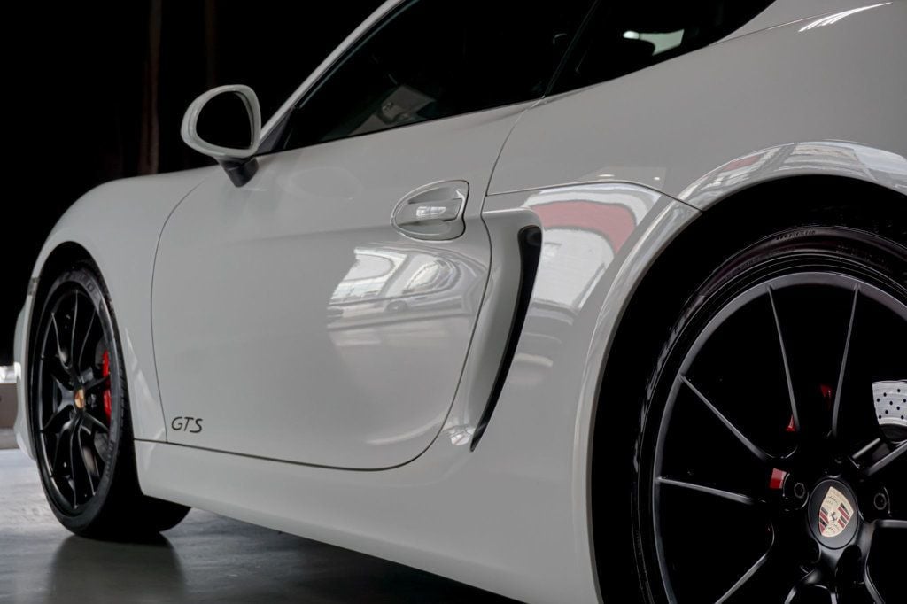 2015 Porsche Cayman *Cayman GTS* *6-Speed Manual*  - 22921608 - 56