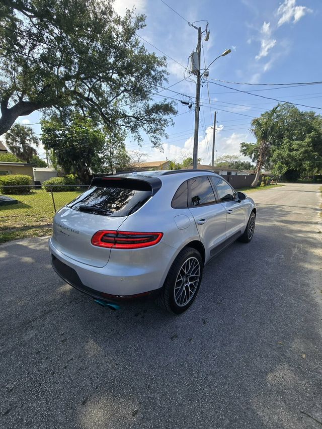 2015 Porsche Macan AWD 4dr S - 23022365 - 5