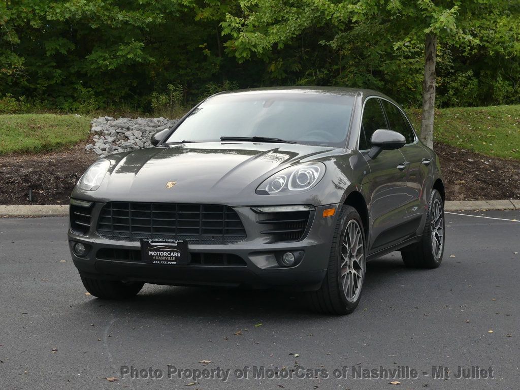 2015 Porsche Macan S photo 2