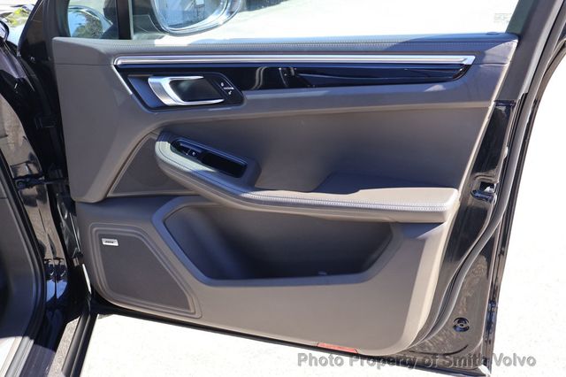 2015 Porsche Macan AWD 4dr S - 23010297 - 14