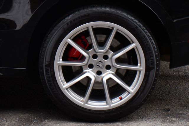 2015 Porsche Macan AWD 4dr Turbo - 22971828 - 11