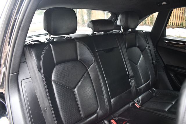 2015 Porsche Macan AWD 4dr Turbo - 22971828 - 26