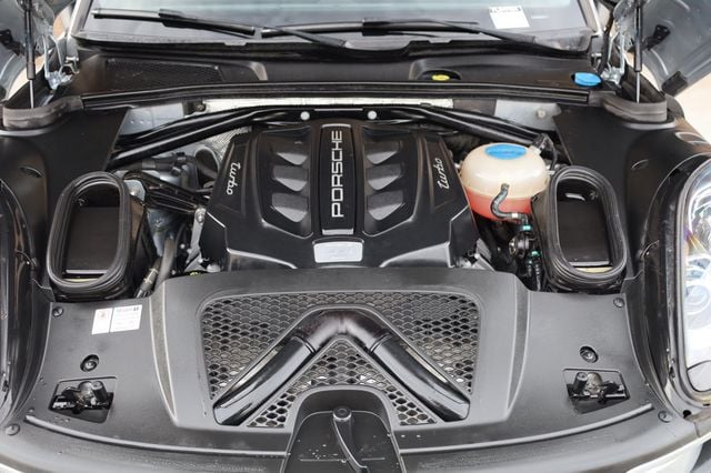 2015 Porsche Macan AWD 4dr Turbo - 22980158 - 9