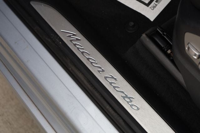 2015 Porsche Macan AWD 4dr Turbo - 22980158 - 13