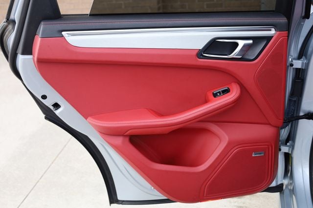 2015 Porsche Macan AWD 4dr Turbo - 22980158 - 17