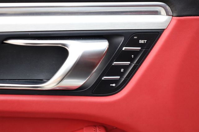 2015 Porsche Macan AWD 4dr Turbo - 22980158 - 31