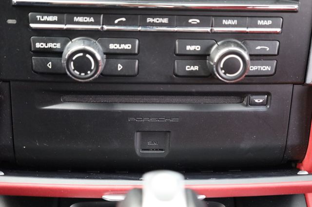 2015 Porsche Macan AWD 4dr Turbo - 22980158 - 40