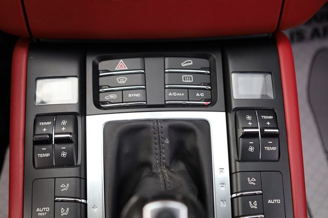 2015 Porsche Macan AWD 4dr Turbo - 22980158 - 42