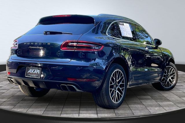 2015 Porsche Macan Turbo's photo