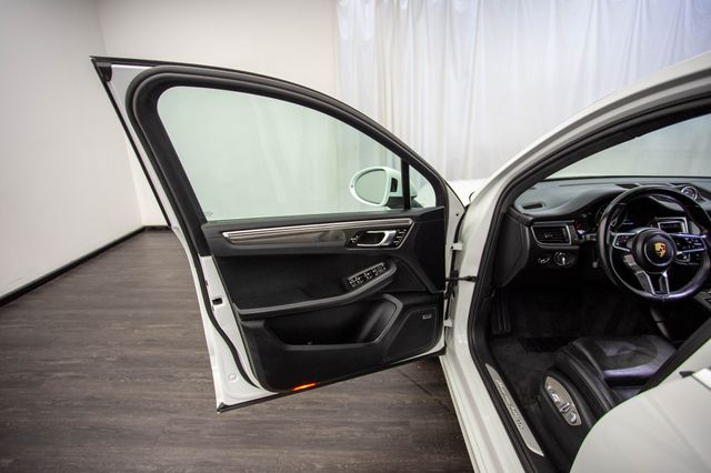 2015 Porsche Macan AWD 4dr Turbo - 22898605 - 15