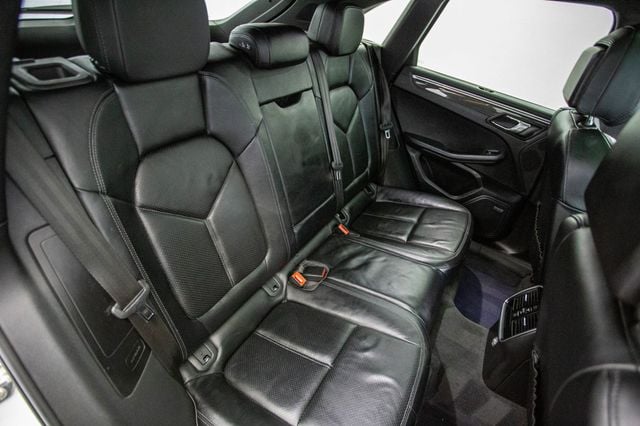 2015 Porsche Macan AWD 4dr Turbo - 22898605 - 26