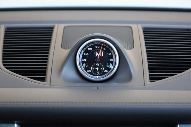 2015 Porsche Macan AWD 4dr Turbo w/ OPTIONS! - 22980157 - 32