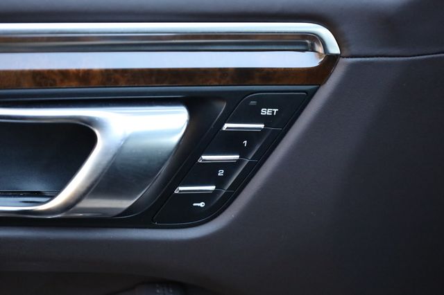 2015 Porsche Macan AWD 4dr Turbo w/ OPTIONS! - 22980157 - 34