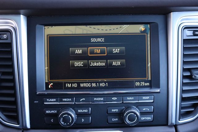 2015 Porsche Macan AWD 4dr Turbo w/ OPTIONS! - 22980157 - 38