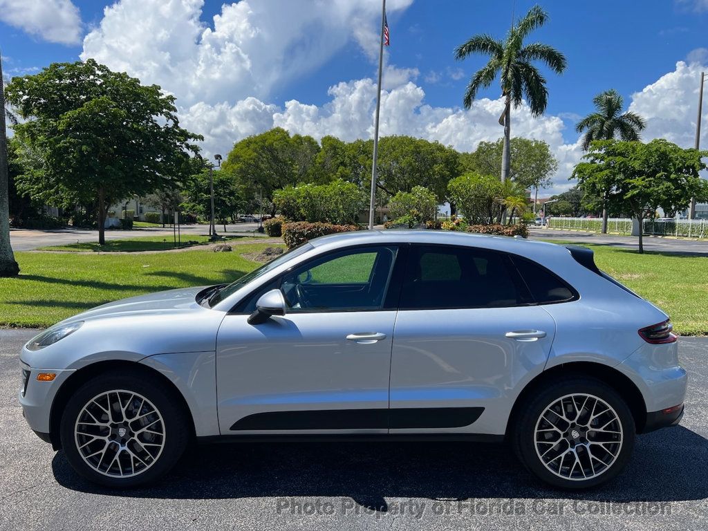 2015 Porsche Macan S photo 13