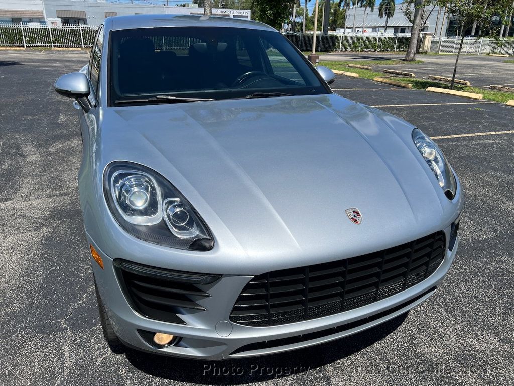 2015 Porsche Macan S photo 15