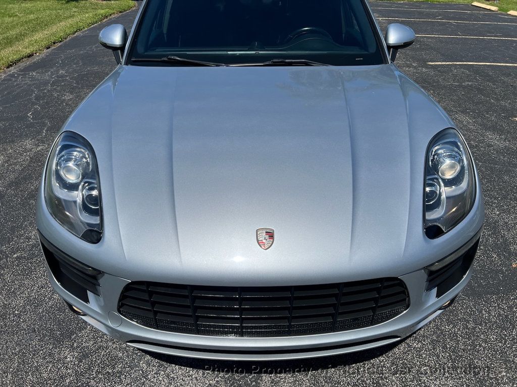 2015 Porsche Macan S photo 18