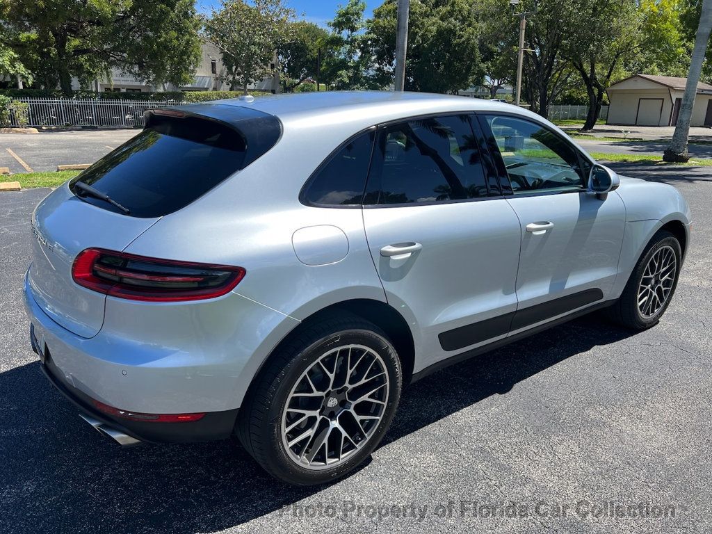 2015 Porsche Macan S photo 4