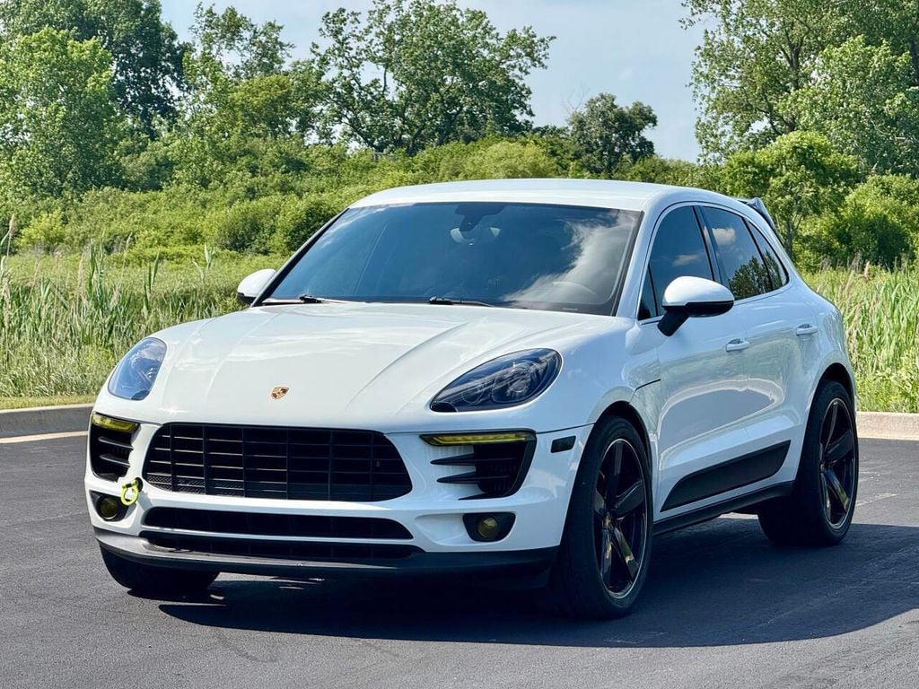 2015 Porsche Macan
