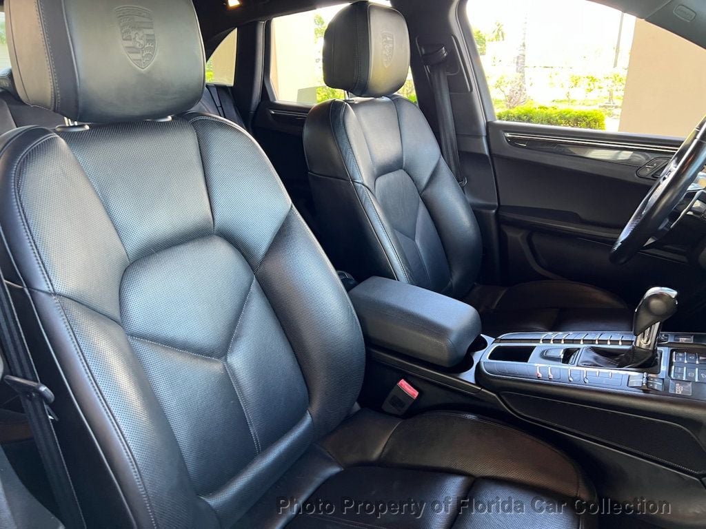 2015 Porsche Macan S photo 39