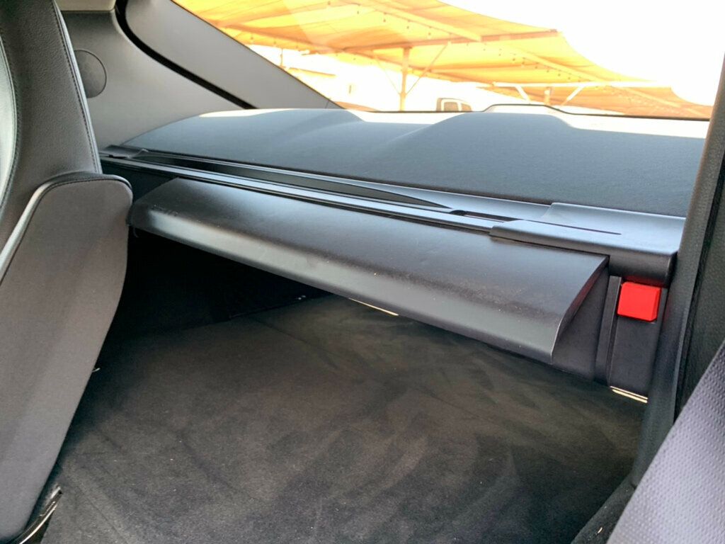 2015 Porsche Panamera 4 photo 24