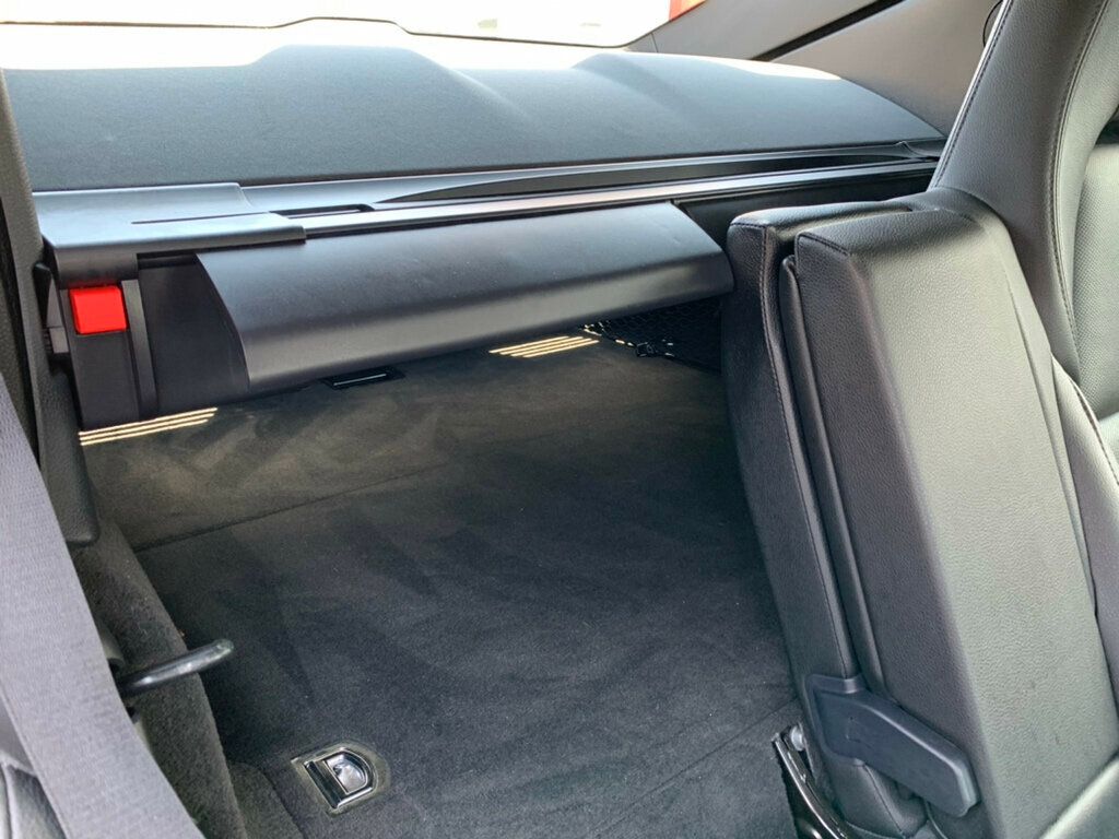2015 Porsche Panamera 4 photo 33