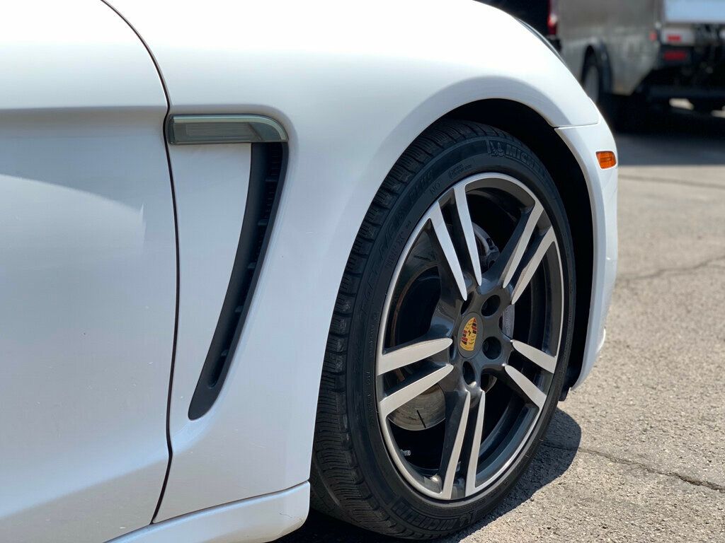 2015 Porsche Panamera 4 photo 51