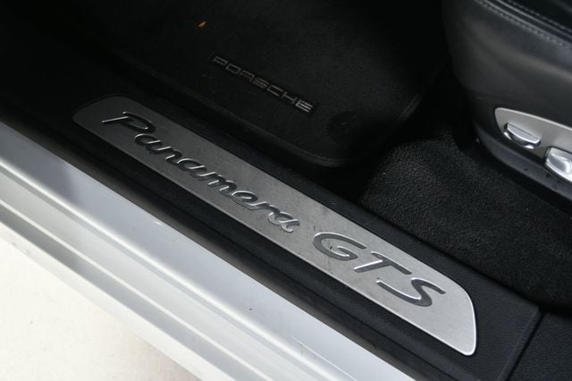 2015 Porsche Panamera 4dr Hatchback GTS - 22945337 - 17