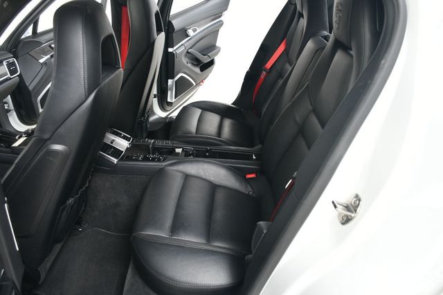 2015 Porsche Panamera 4dr Hatchback GTS - 22945337 - 33