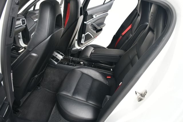 2015 Porsche Panamera 4dr Hatchback GTS - 22945337 - 35