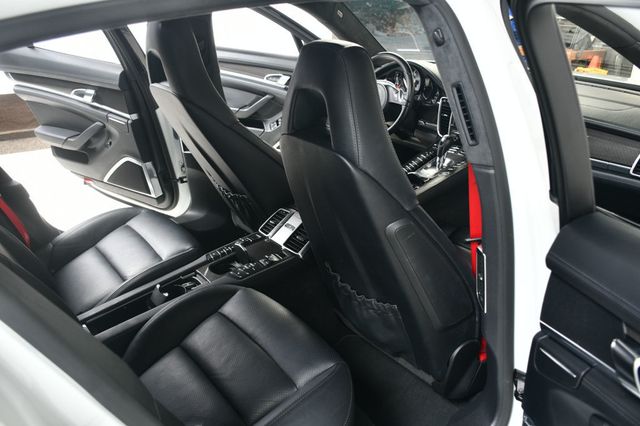 2015 Porsche Panamera 4dr Hatchback GTS - 22945337 - 38