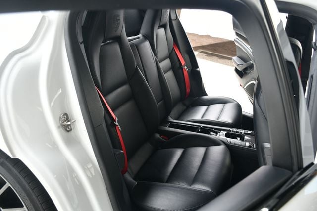 2015 Porsche Panamera 4dr Hatchback GTS - 22945337 - 39