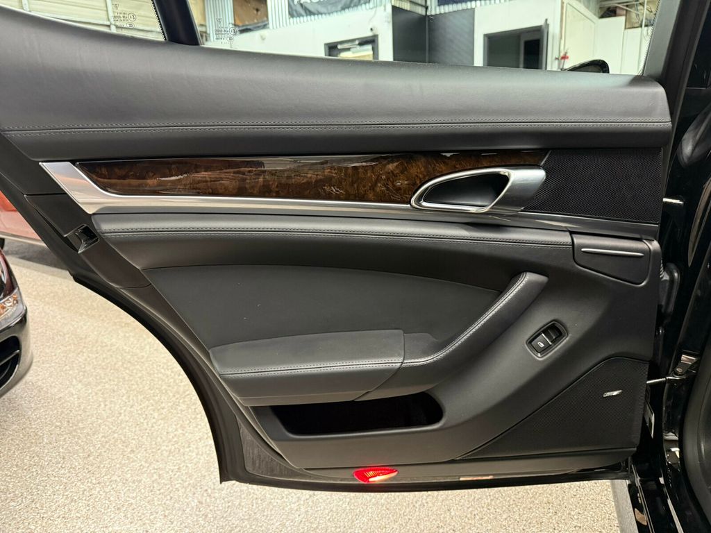2015 Porsche Panamera Turbo S/Premium Pkg Plus/Heated&CooledSeats/Sport Exhaust/LOADED - 23062688 - 26