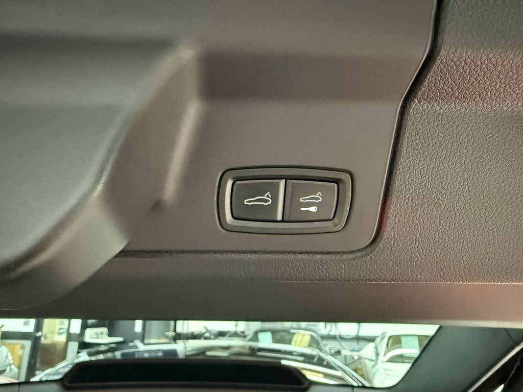 2015 Porsche Panamera Turbo S/Premium Pkg Plus/Heated&CooledSeats/Sport Exhaust/LOADED - 23062688 - 34