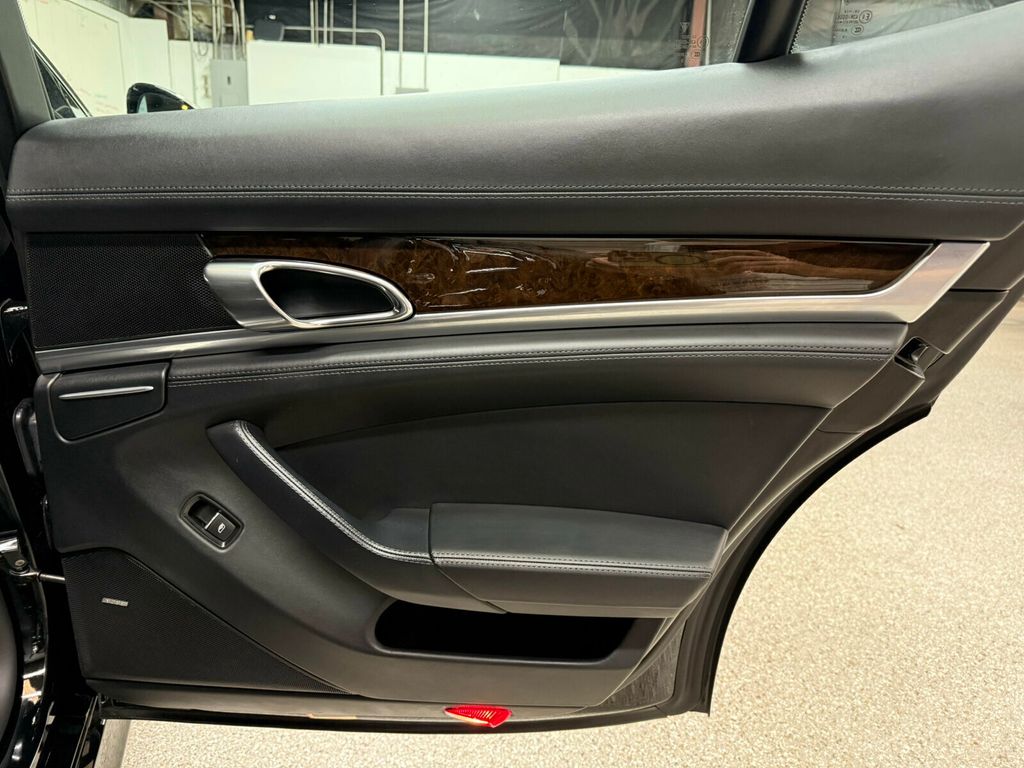 2015 Porsche Panamera Turbo S/Premium Pkg Plus/Heated&CooledSeats/Sport Exhaust/LOADED - 23062688 - 35