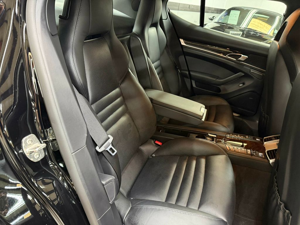 2015 Porsche Panamera Turbo S/Premium Pkg Plus/Heated&CooledSeats/Sport Exhaust/LOADED - 23062688 - 37