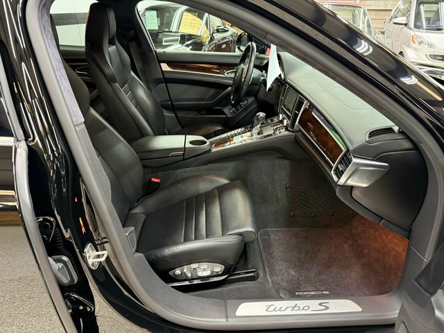 2015 Porsche Panamera Turbo S/Premium Pkg Plus/Heated&CooledSeats/Sport Exhaust/LOADED - 23062688 - 38