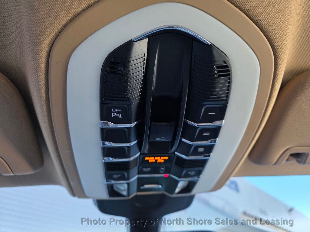 2015 Porsche Panamera Yacht Master - 22977796 - 66