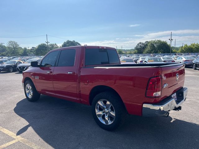 2015 Ram 1500 2WD Crew Cab 140.5" Big Horn - 23028379 - 5