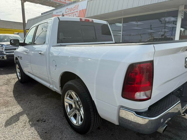 2015 Ram 1500 2WD Crew Cab 149" SLT - 22983306 - 11