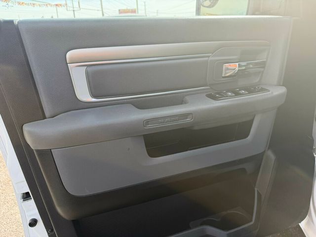 2015 Ram 1500 2WD Crew Cab 149" SLT - 22983306 - 18