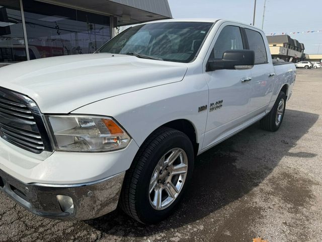 2015 Ram 1500 2WD Crew Cab 149" SLT - 22983306 - 6