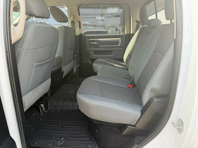 2015 Ram 1500 2WD Crew Cab 149" SLT - 22983306 - 8
