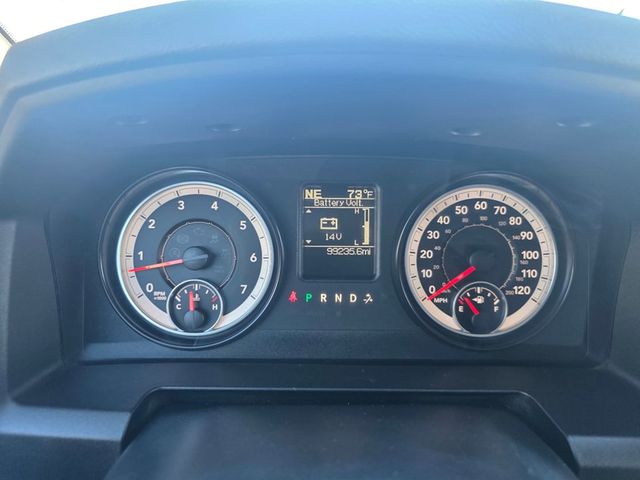 2015 Ram 1500 2WD Quad Cab 140.5" Big Horn - 22966175 - 15