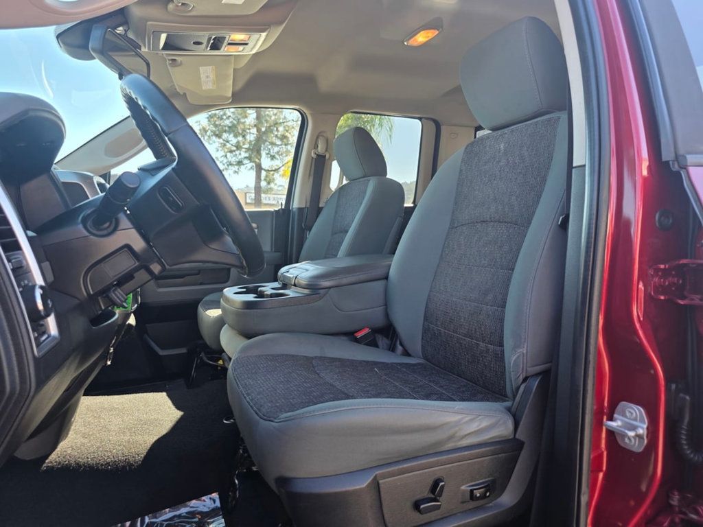 2015 Ram 1500 2WD Quad Cab 140.5" Big Horn - 22966175 - 19