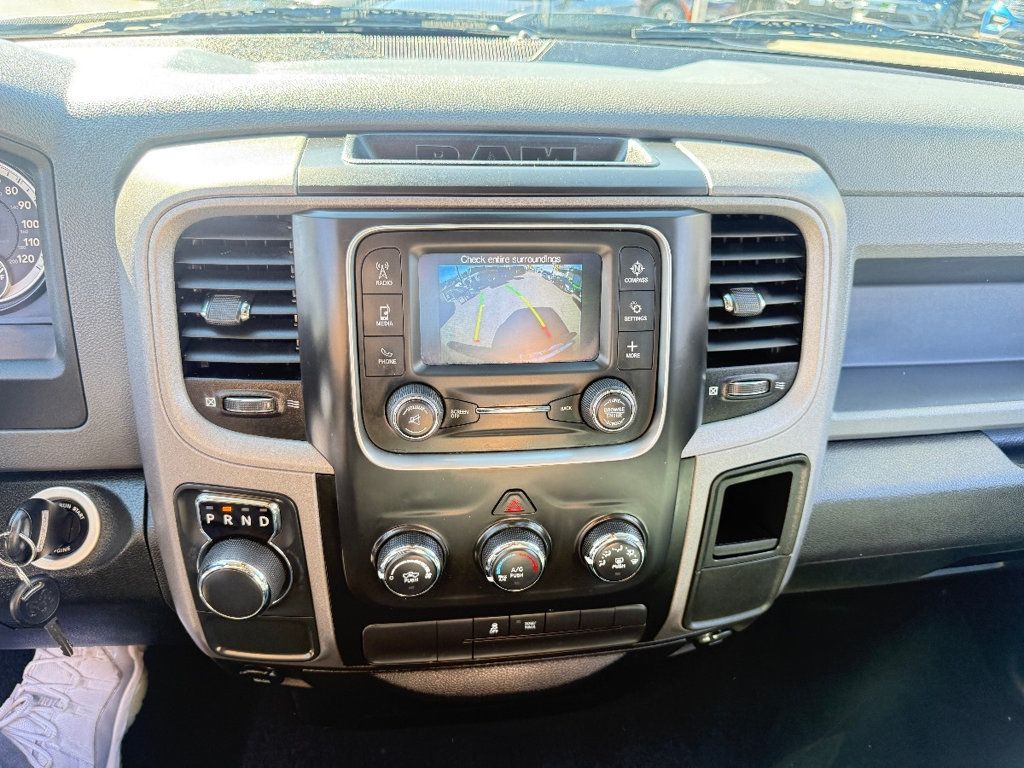 2015 Ram 1500 2WD Quad Cab 140.5" Express - 22983329 - 25