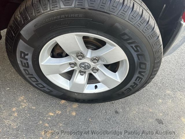 2015 Ram 1500 2WD Quad Cab 140.5" SLT - 22968005 - 9