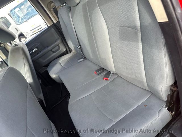 2015 Ram 1500 2WD Quad Cab 140.5" SLT - 22968005 - 6