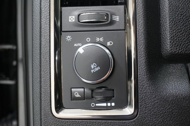 2015 Ram 1500 2WD Reg Cab 120.5" Sport - 23013754 - 22