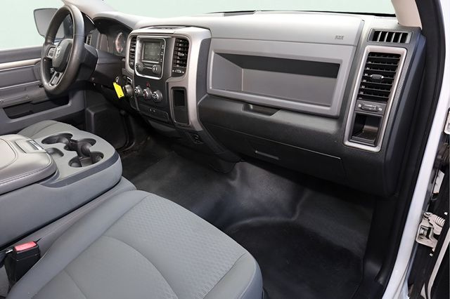 2015 RAM 1500 2WD Reg Cab 140.5" Tradesman - 22919852 - 16